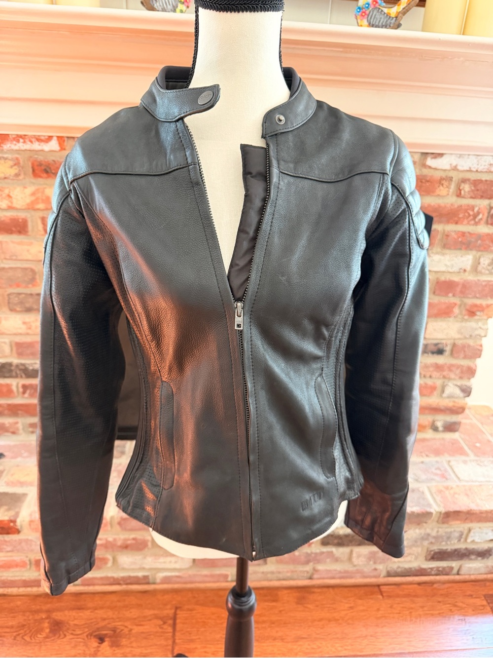 Bilt Leather Motorcycle Jacket With Full Armor Pre Owned Sz M